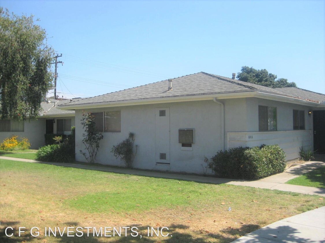 Primary Photo - 16410-16416 Everest Cir