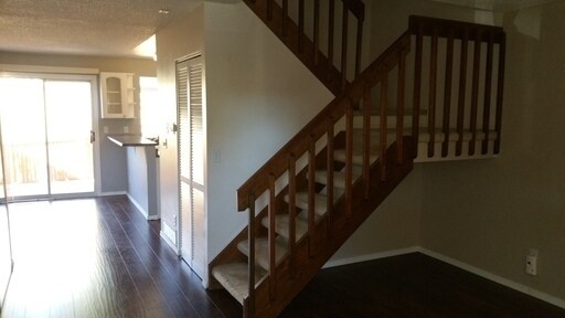 Foto del edificio - Charming 2 BR/2BA Townhome in Prime Rockri...