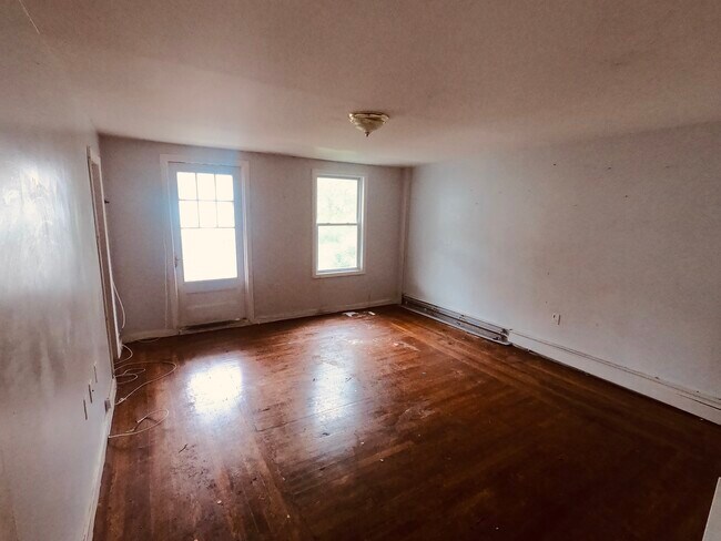 Building Photo - 155 Cedar Hill Ave