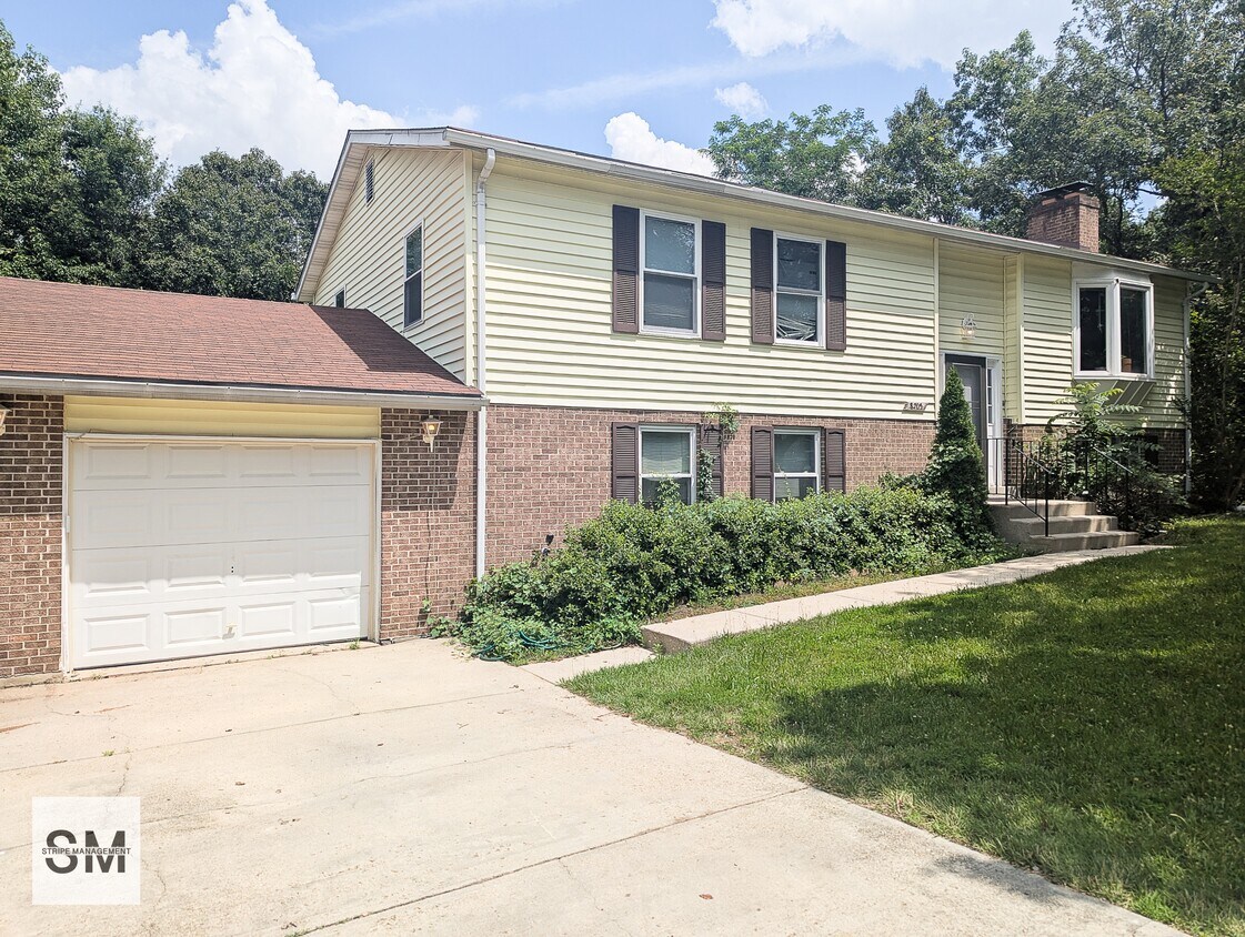 Foto principal - 8705 38th Ave