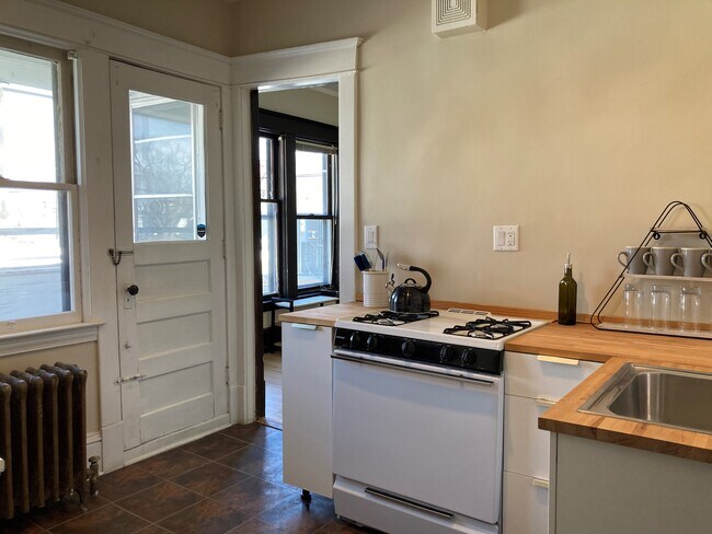 Foto del edificio - 3346 Hennepin Ave