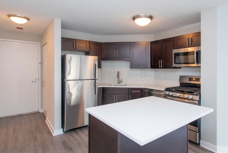 Foto principal - 404 N Wabash Ave