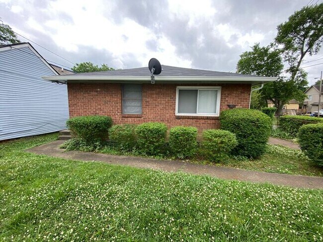 Photo - 2 Bedroom Apartment Near Downtown