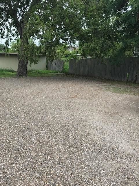 Building Photo - 804 Elizabeth St