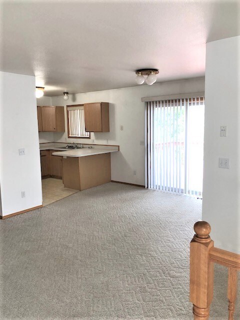 Foto del edificio - 1724 Lake Elmo Dr