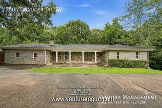 Building Photo - 2806 Chaucer Dr SW