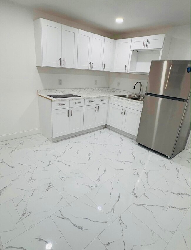 Kitchen - 4432 Perch St