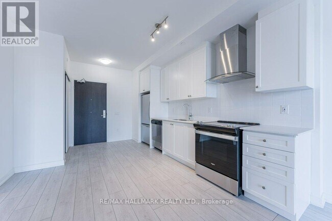 Photo du bâtiment - 55 Duke St W