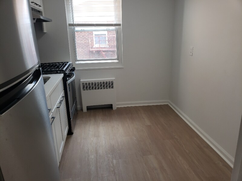 Primary Photo - 249 W Jersey St