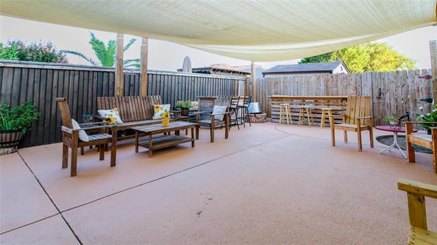 Foto del edificio - 1200 Canyon Ridge