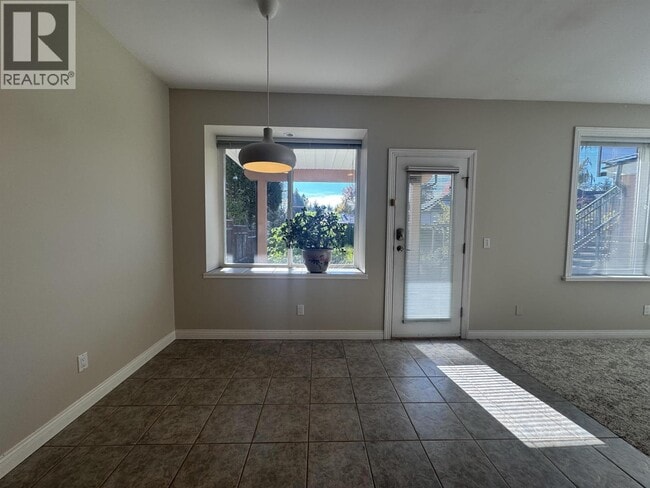 Photo du bâtiment - 20930-20115 115 Ave