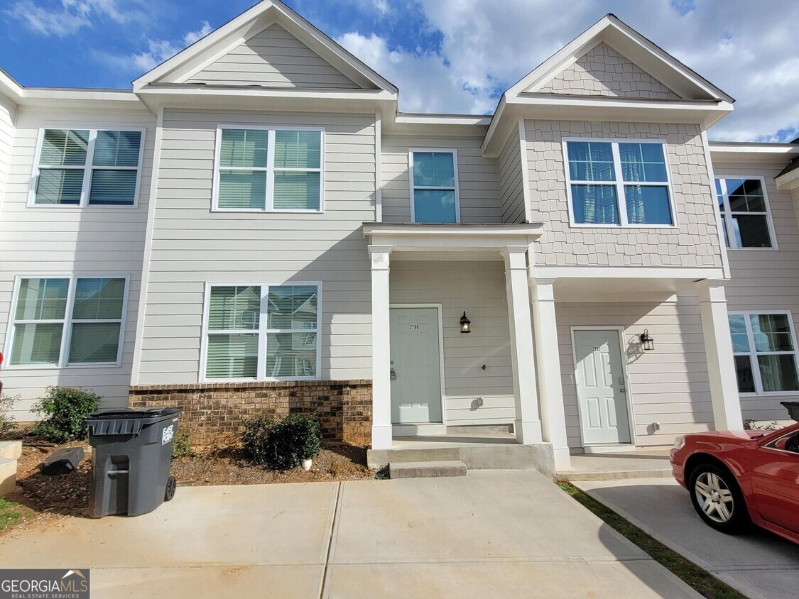 Foto principal - 2780 Laurel Ridge Cir