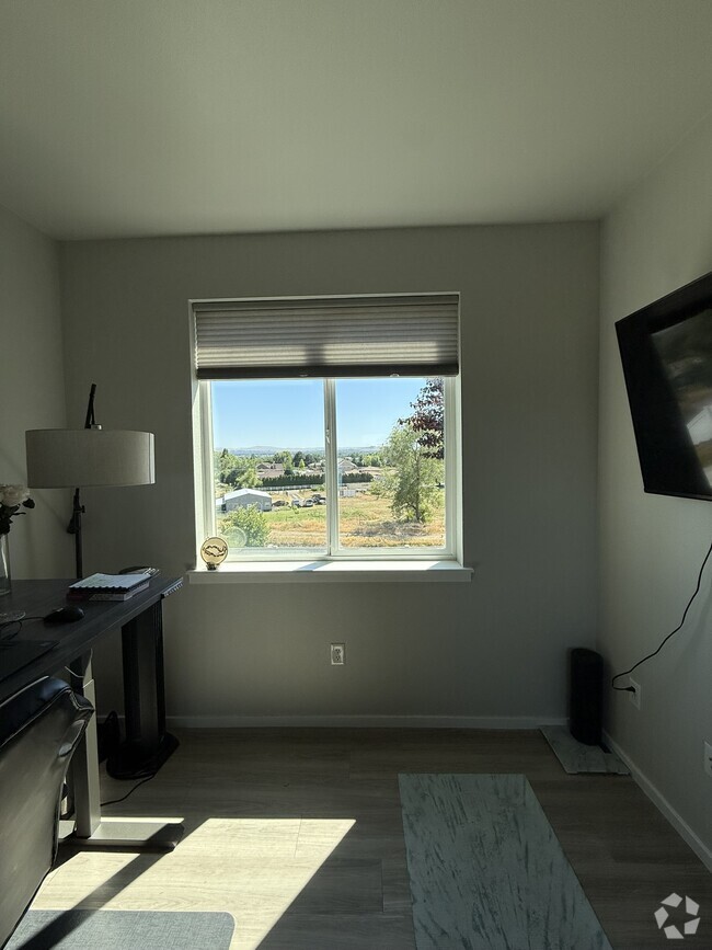 Building Photo - 5222 Remington Dr