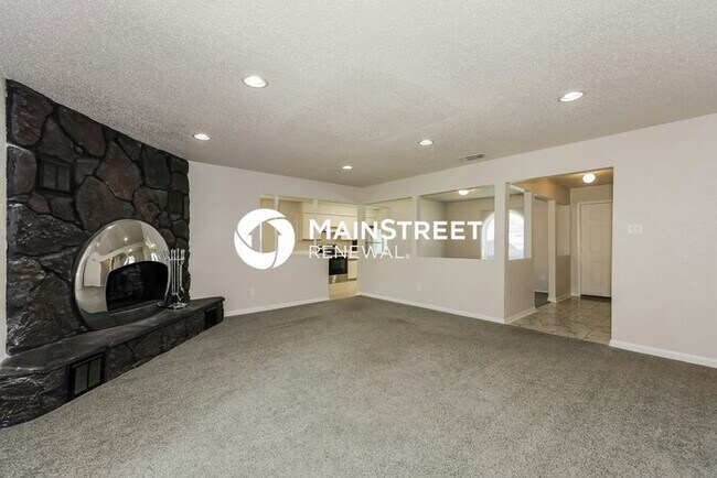 Foto del edificio - 3 Bedroom Pet-Friendly Home in FORT WORTH,...