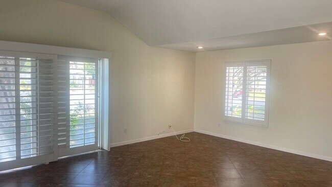 Foto del edificio - 1662 Fairway Cir