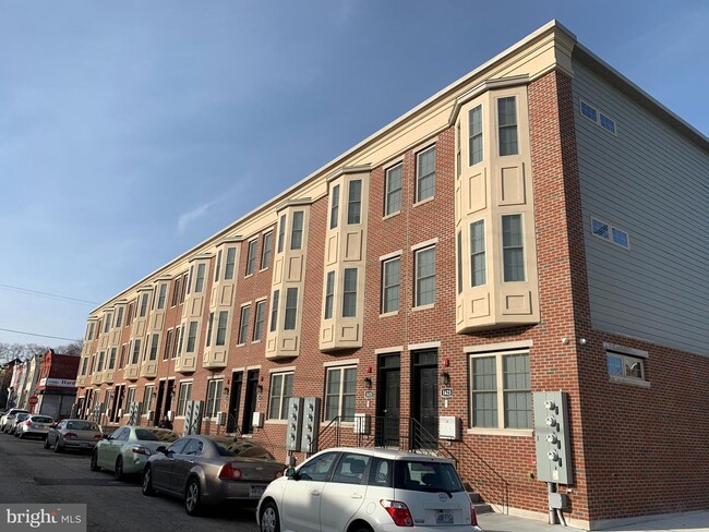 Building Photo - 1641 W Venango St