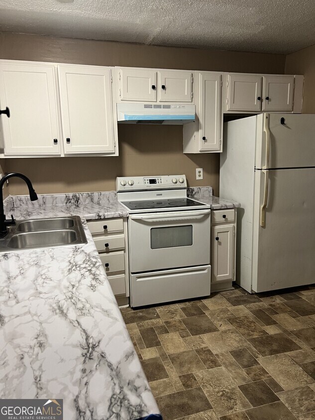 Primary Photo - 3575 Oakvale Rd