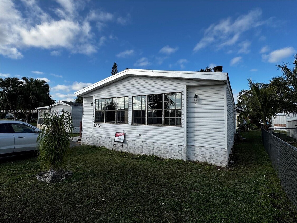 Foto principal - 35250 SW 177th Ct