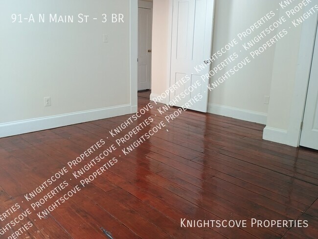 Photo - 91 N Main St Apartment