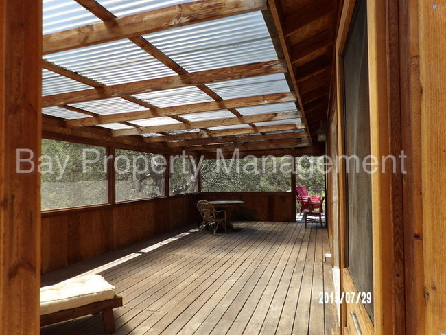 Building Photo - Arroyo Seco cabin on acreage