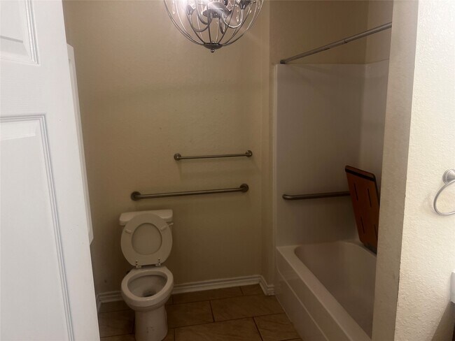 Building Photo - 3134 Babin Dr