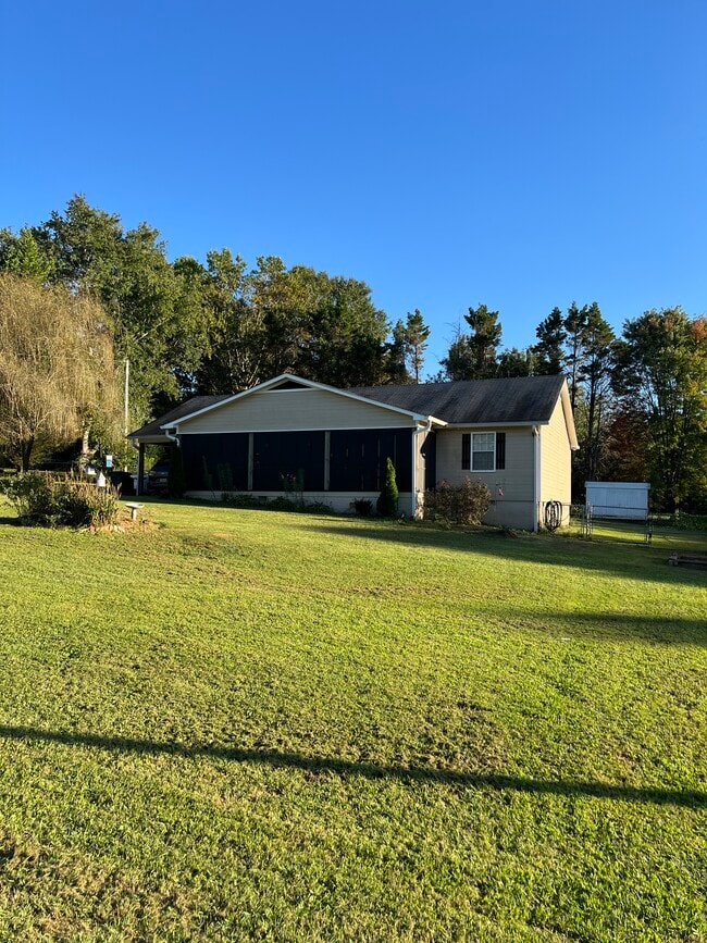 Building Photo - 5109 Kelly Dr