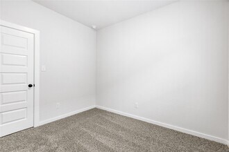 Building Photo - 6410 Bolinas Ct
