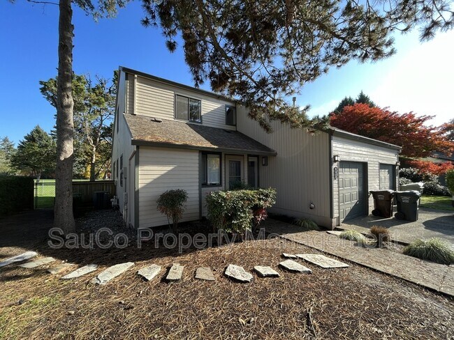 Building Photo - 20635 NW Lapine Way