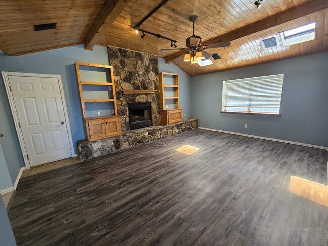 Building Photo - 1548 Bosc Ct