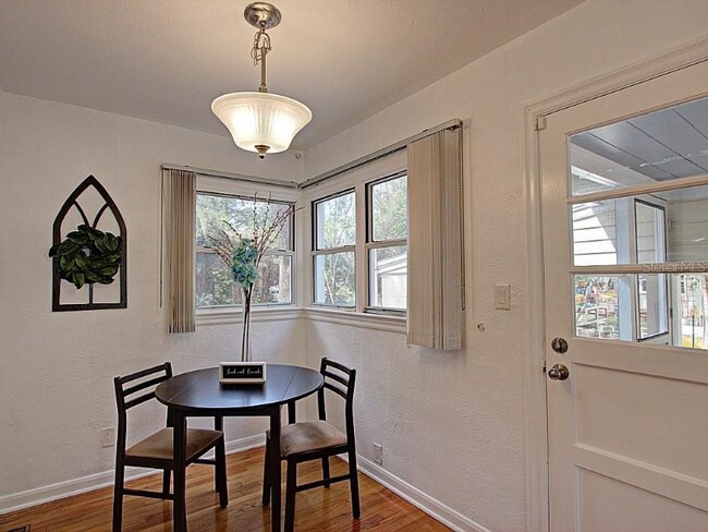 Foto del edificio - 604 N Kentucky Ave