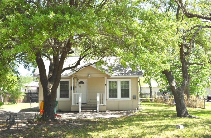Primary Photo - 2207 Howell Ave