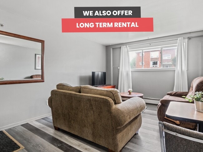 Building Photo - 40 Waverley Av