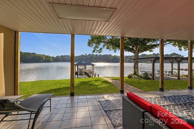 Foto del edificio - 4159 Todd St