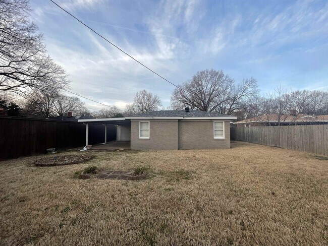 Building Photo - 4967 Kimball Ave