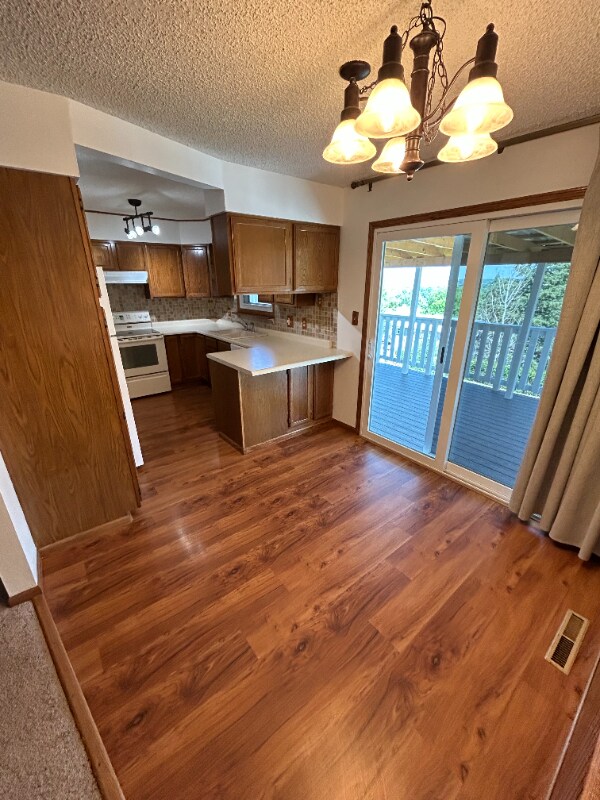 Foto del edificio - 1307 3rd West Hill Dr