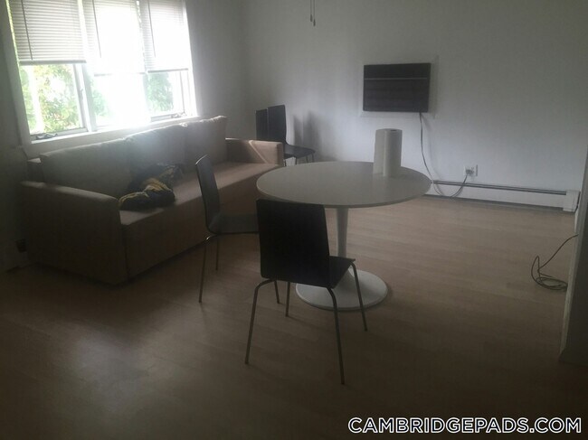 Foto del edificio - 75 Thorndike St