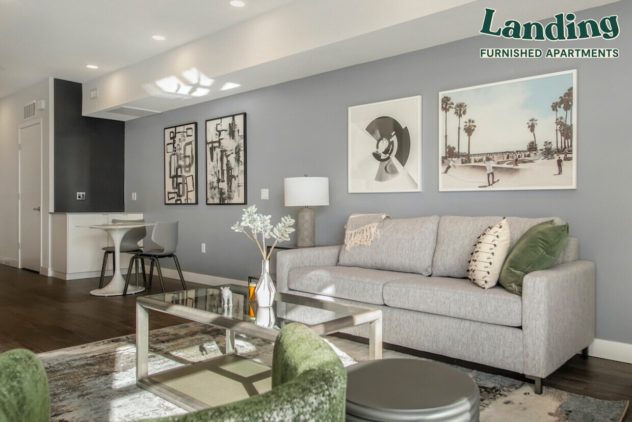 Foto principal - 427 NE 72nd St