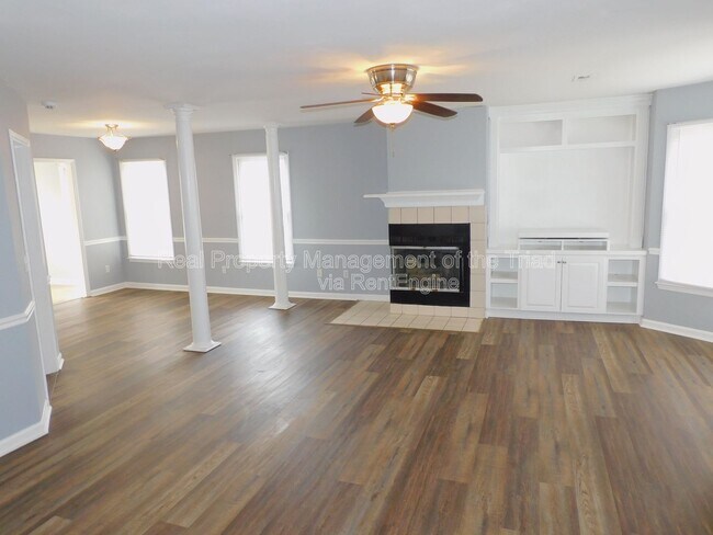 Foto del edificio - 5101 Mountain Ash Ct