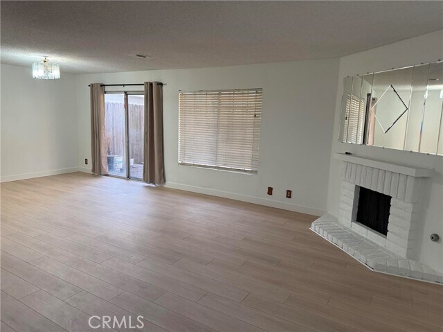 Foto del edificio - 7471 Skyline Dr