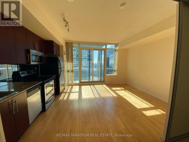 Building Photo - 65 Bremner Blvd