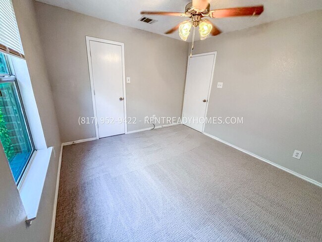 Building Photo - 8428 Jay St