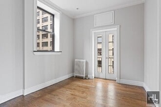 Building Photo - East 35th Street