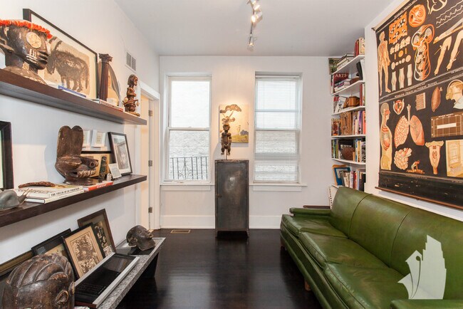 Building Photo - 1746 W Crystal St