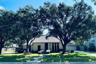 Building Photo - 1020 Sugardale Ct