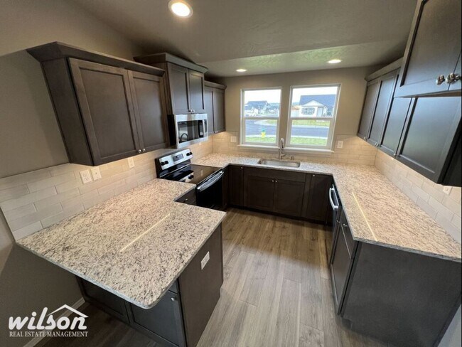 Foto del edificio - COMING SOON! 3bd/2ba House in West Valley!