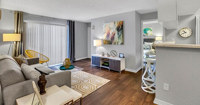 Foto del edificio - Courtney Cove Apartment Homes