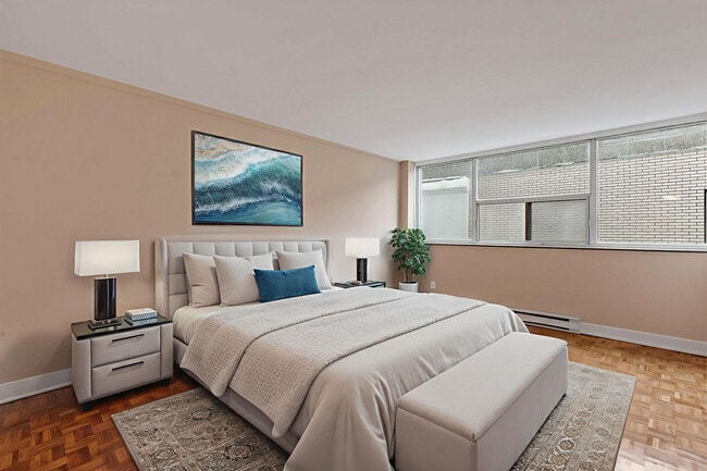 Building Photo - Colonel By Towers