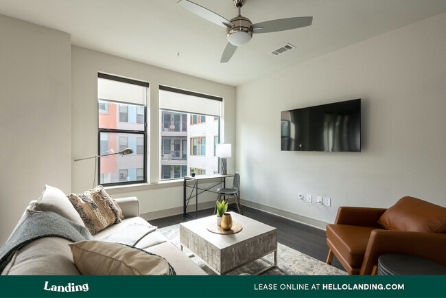 Foto del edificio - 1614 E 6th St