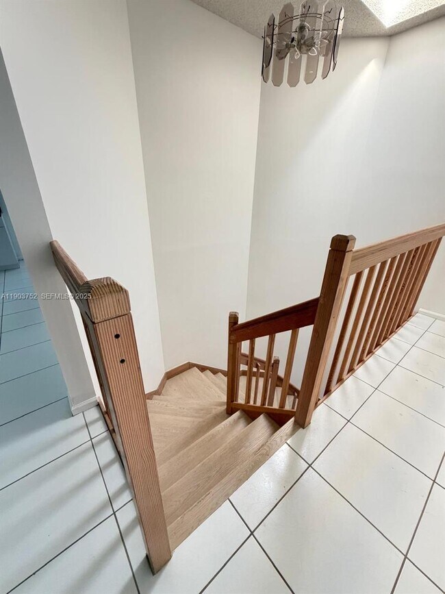 Foto del edificio - 11690 Briarwood Cir