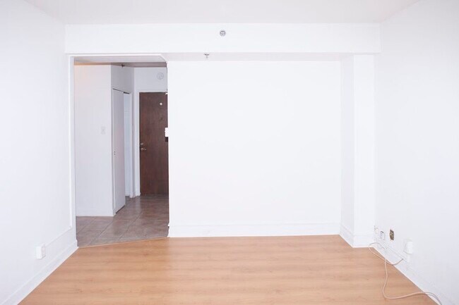 Building Photo - 3455 Rue Aylmer